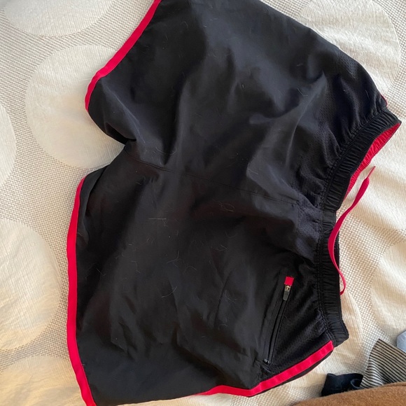 Sport short - Picture 2 of 2